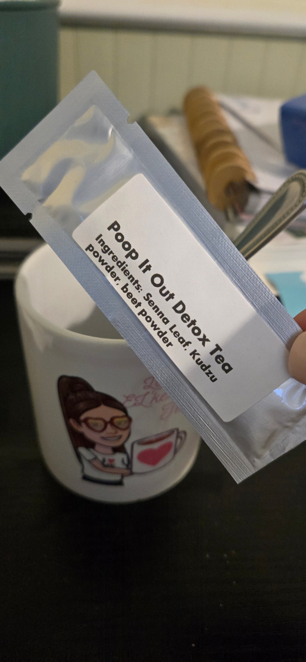 Poop it out detox tea single packet